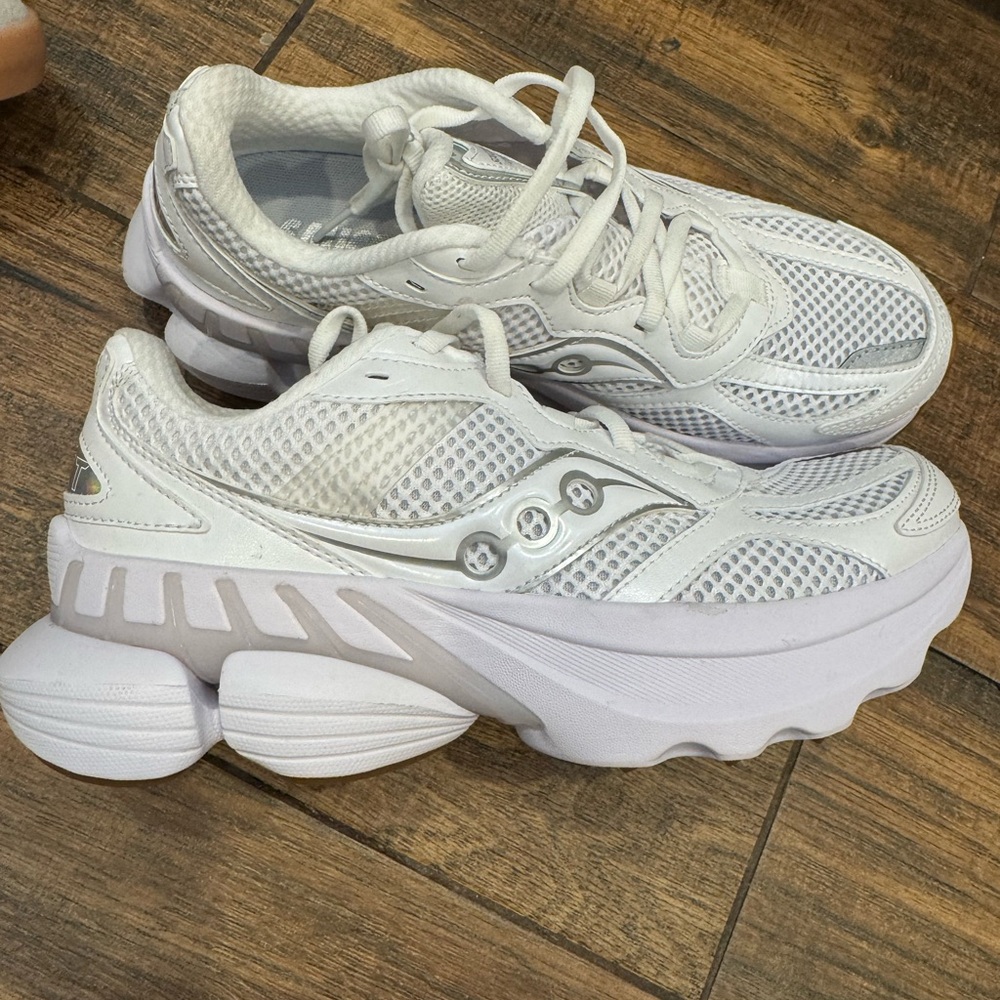 Saucony GRID NXT White Iridescent Mesh Sneakers women’s 8 Unisex Men's 6.5New